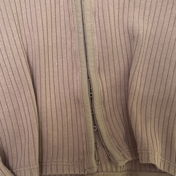 Divided Corsetted Ribbed Crop Top - Picture 3 of 3